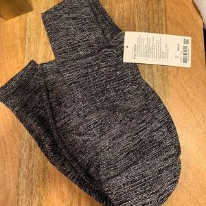 Lululemon Align 25” grey pattern size 2